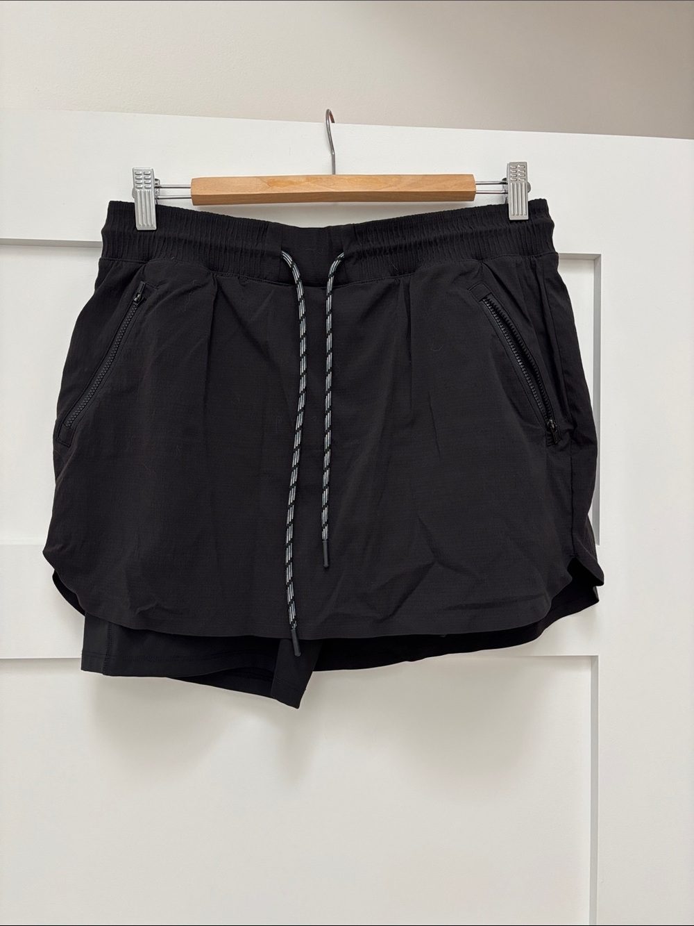 Athleta black skort